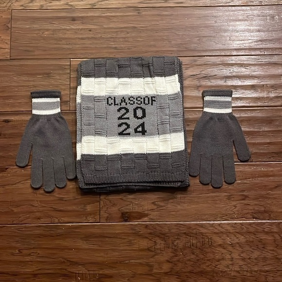 Herff Jones Class of 2024 Scarf and Mittens - Picture 1 of 6